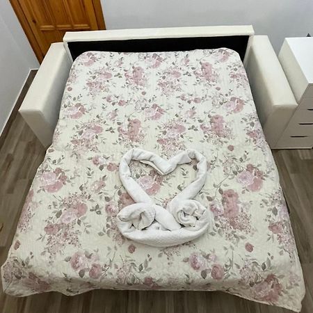 Bouganville Casa Vacanza Ambiente Climatizzato Con Wi Fi Пинето Экстерьер фото