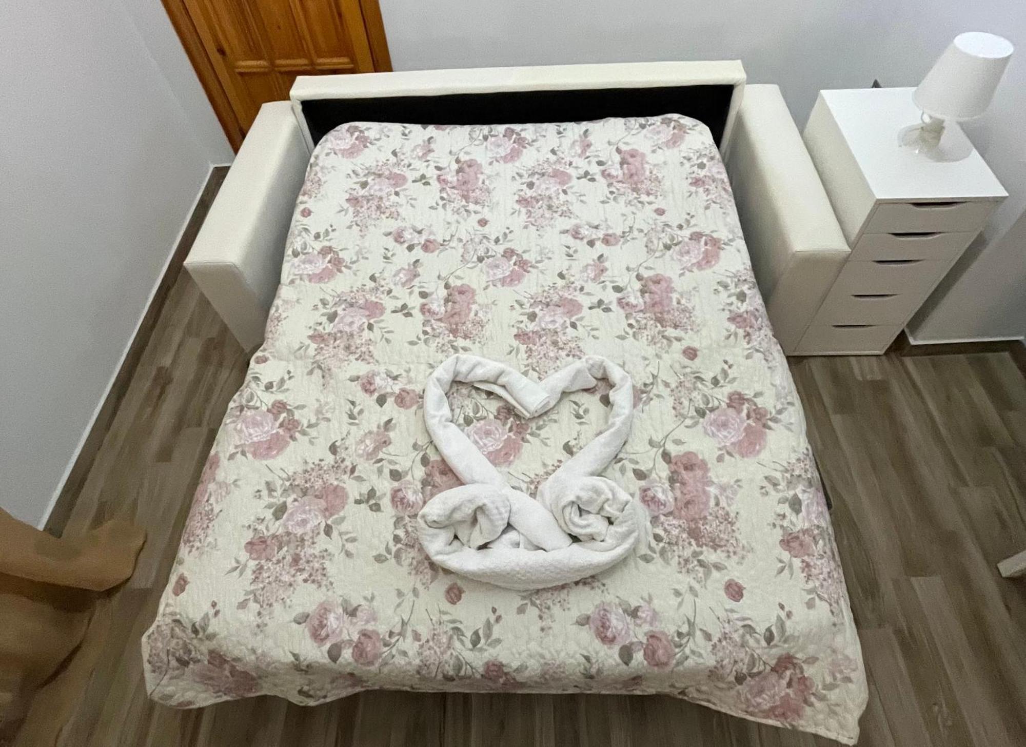 Bouganville Casa Vacanza Ambiente Climatizzato Con Wi Fi Пинето Экстерьер фото